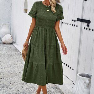 Solid color hollow dress